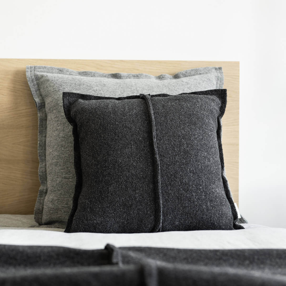 SIMPLE CUSHION COVER Anthracite